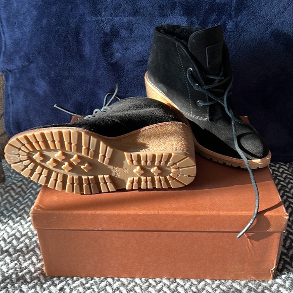 Coach suede boots with Sherpa lining - Picture 5 of 6